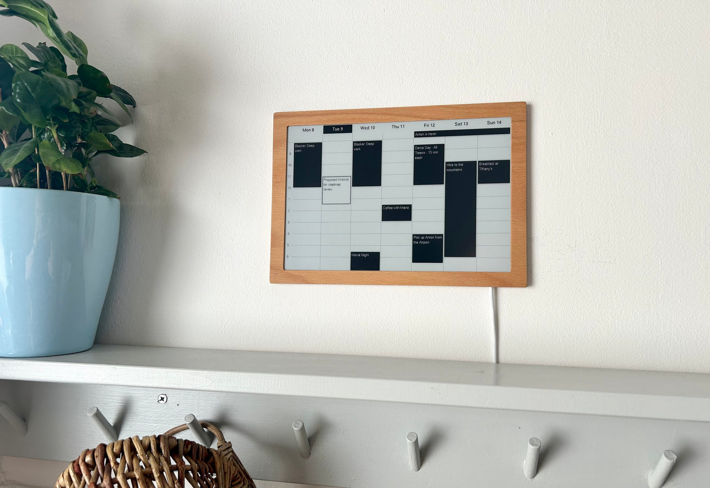 The Invisible Display: E-Paper Calendar and Smart Screen
