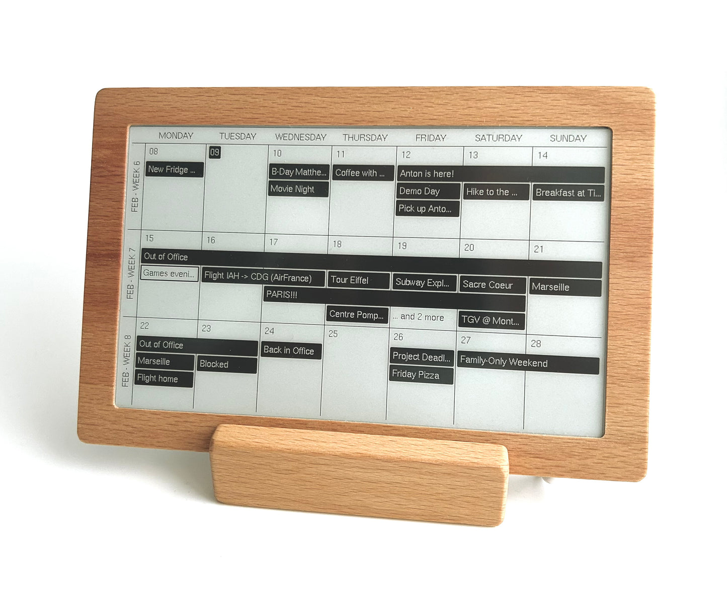 The Invisible Display: E-Paper Calendar and Smart Screen