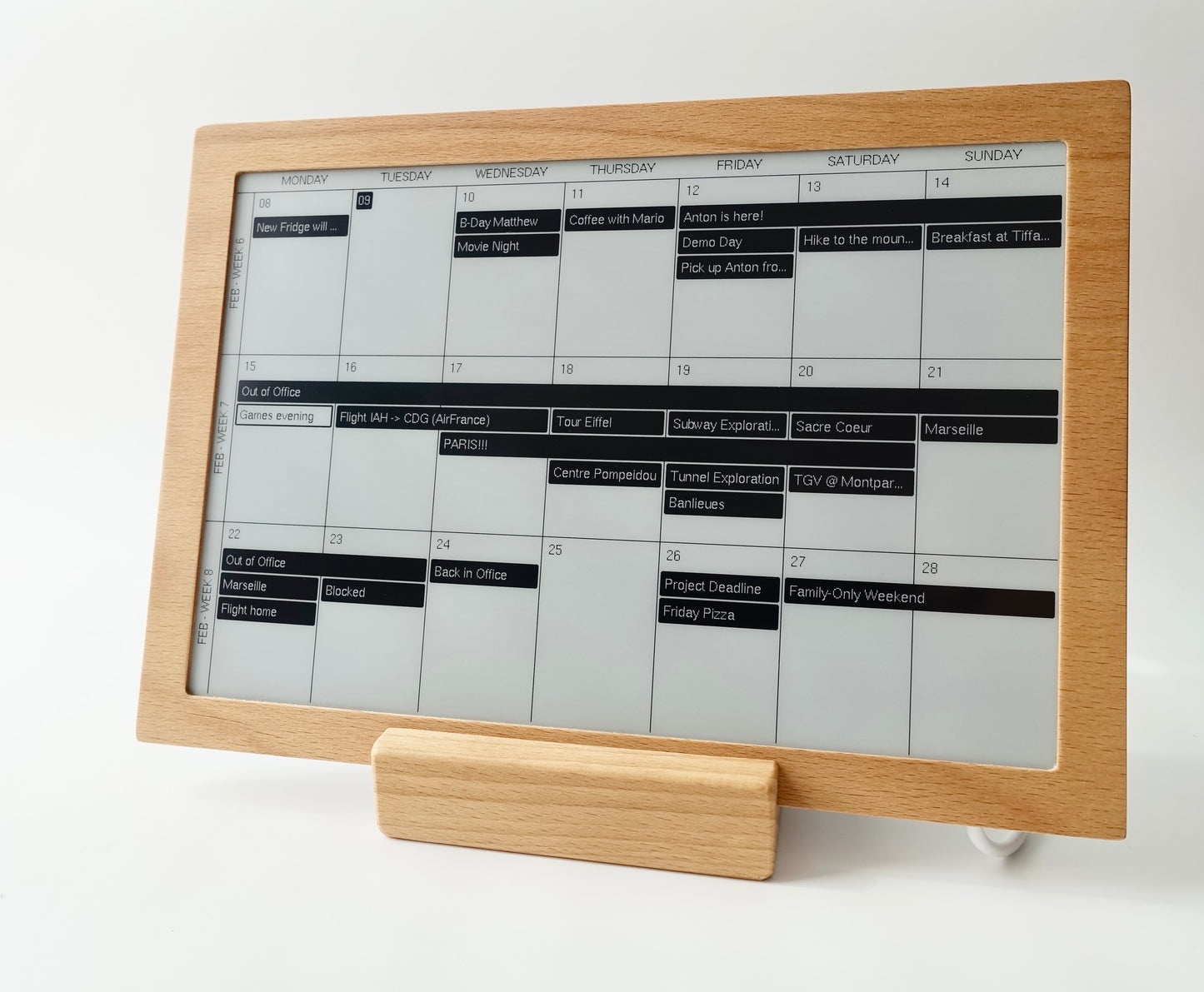 The Invisible Display:  E-Paper Calendar and Smart Screen