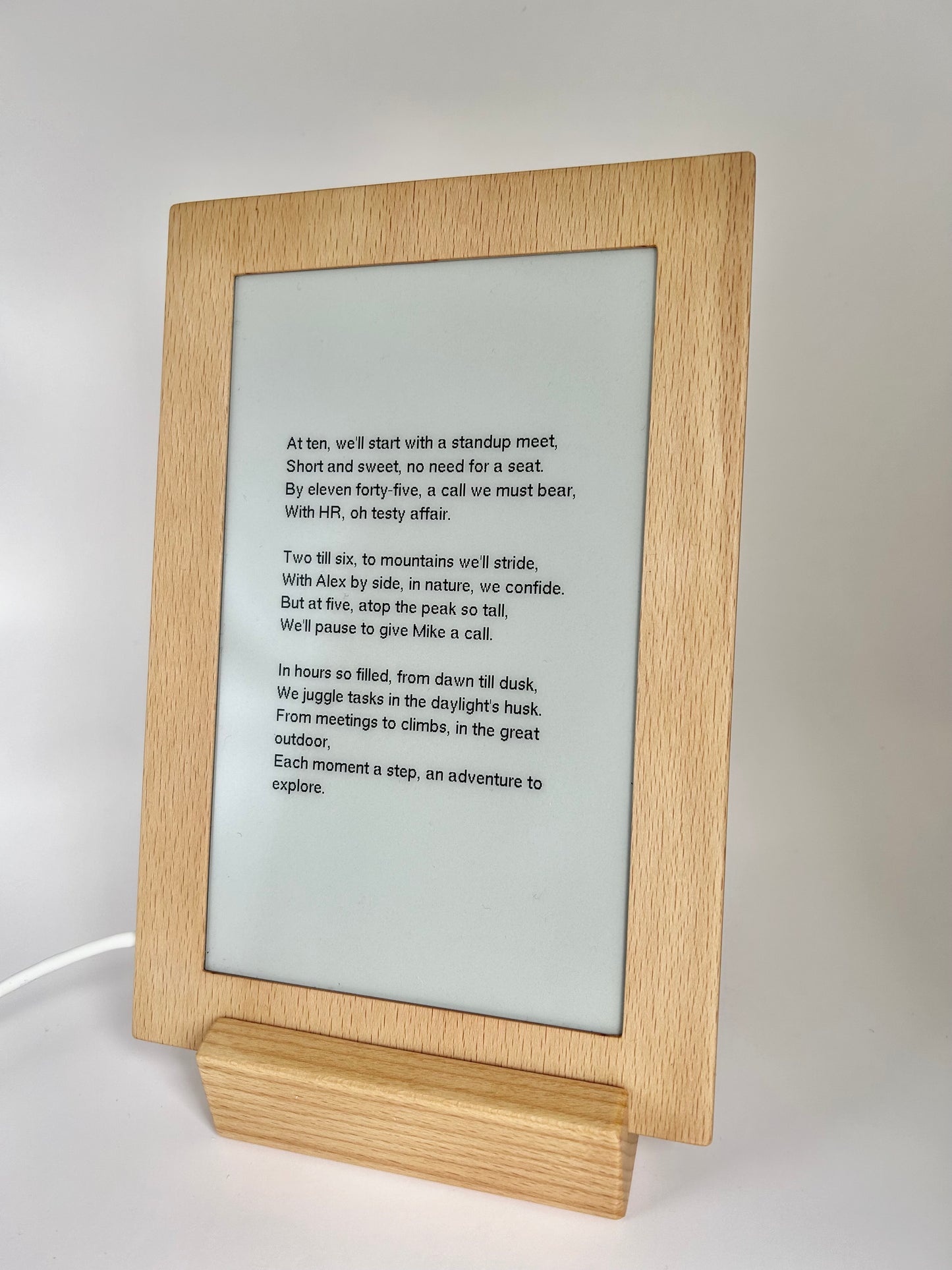 The Invisible E-Paper Smart Display